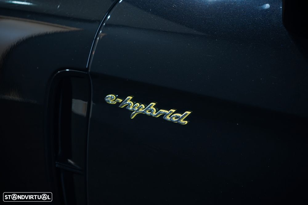 Porsche Panamera 4 E-Hybrid - 6
