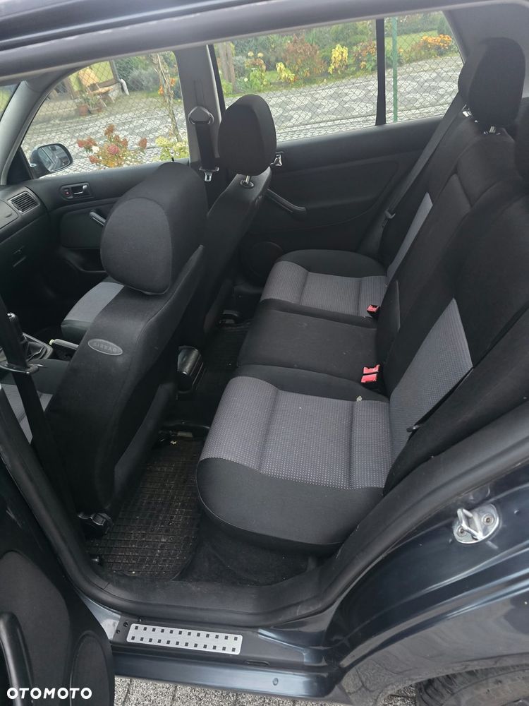 Volkswagen Golf 1.9 TDI Comfortline - 9