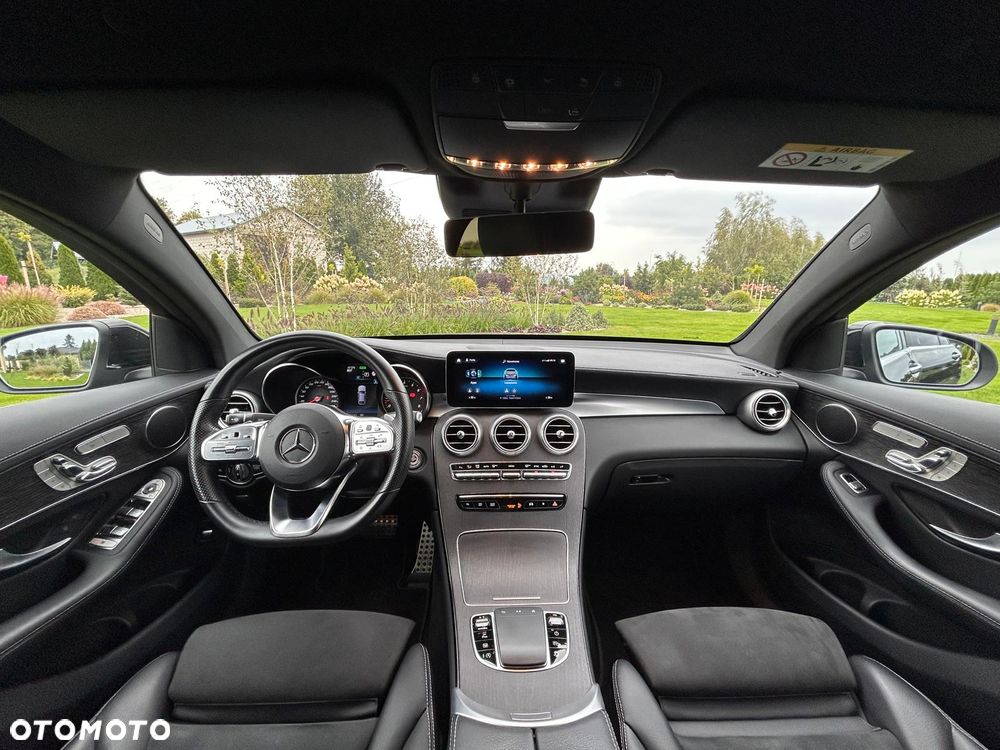 Mercedes-Benz GLC 200 4Matic 9G-TRONIC AMG Line - 25