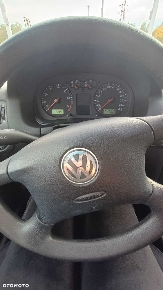 Volkswagen Golf 2002 photo 4