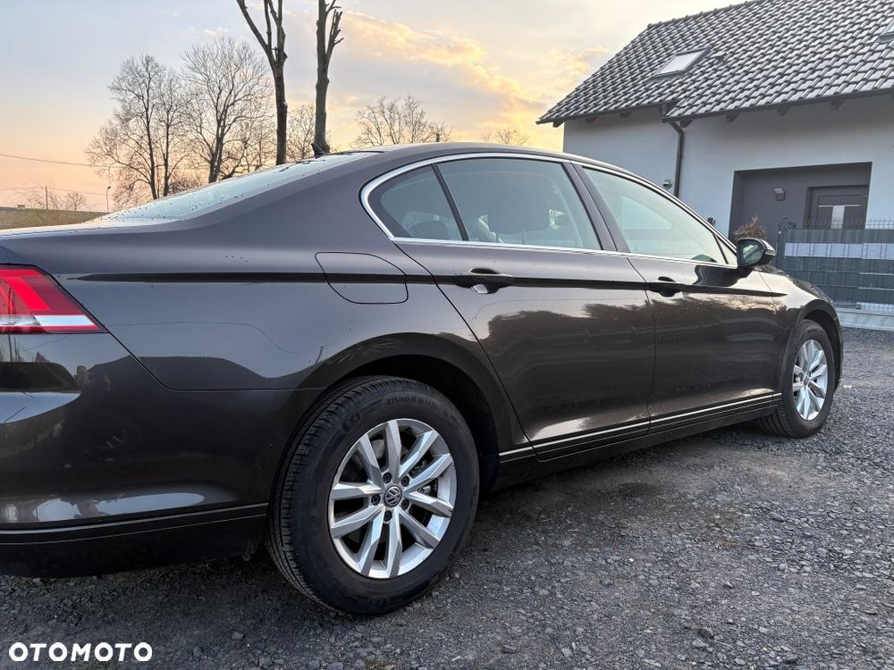 Volkswagen Passat 1.6 TDI BMT Comfortline - 6