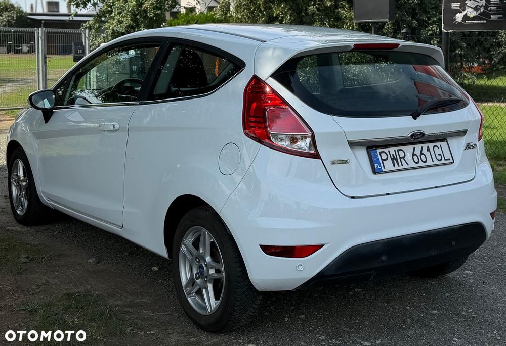 Ford Fiesta 1.0 EcoBoost Titanium - 10