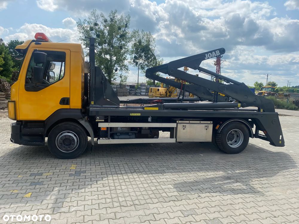 Volvo FL240 - 2