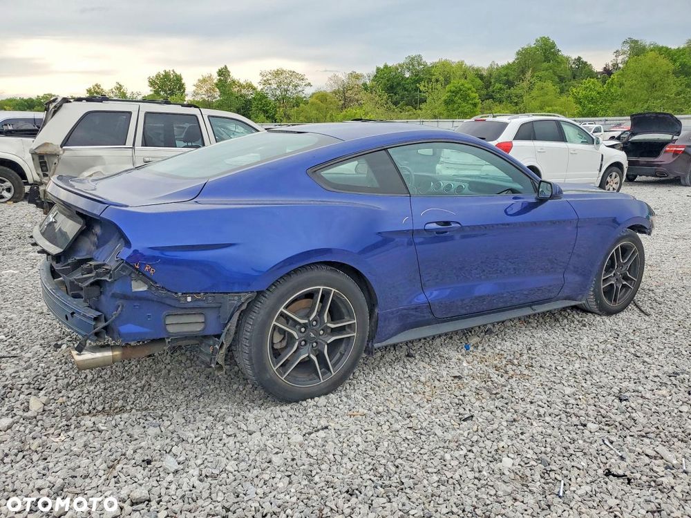 Ford Mustang 3.7 V6 Premium - 3