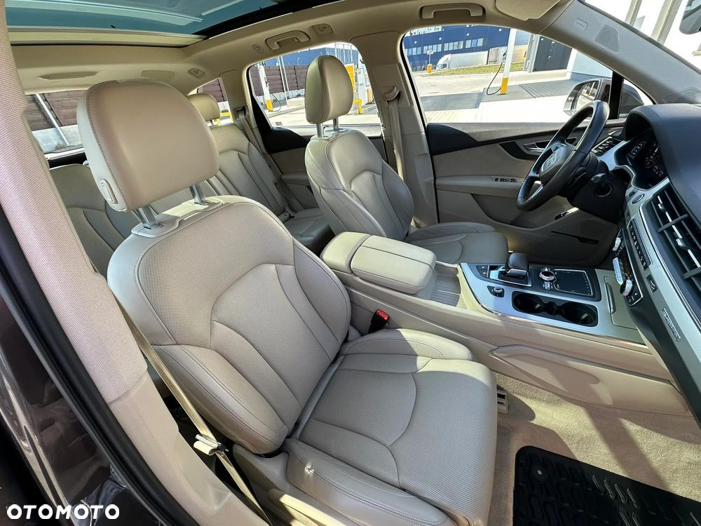 Audi Q7 3.0 TFSI Quattro Tiptronic - 12