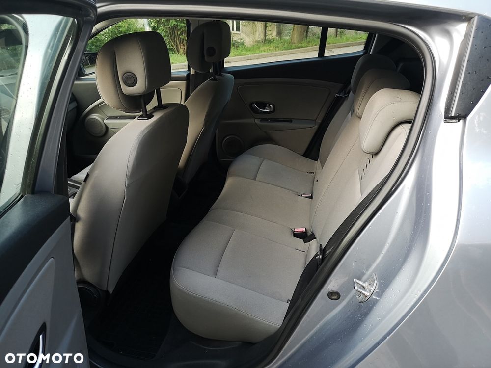 Renault Megane dCi 90 FAP Expression - 8