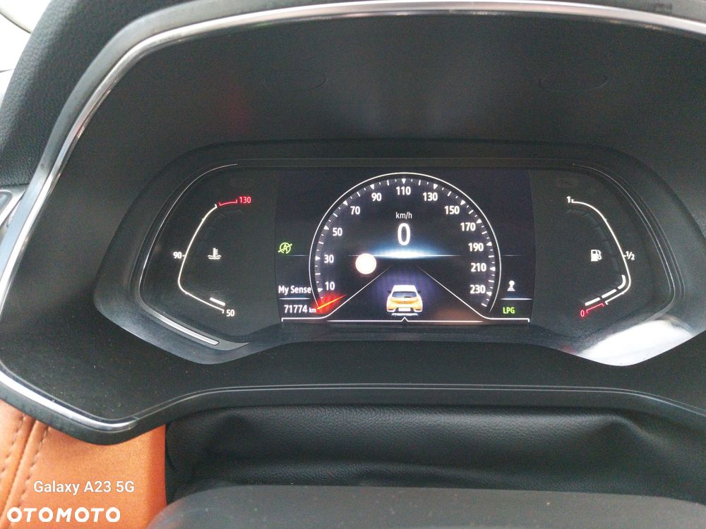 Renault Captur TCe 100 INTENS - 22