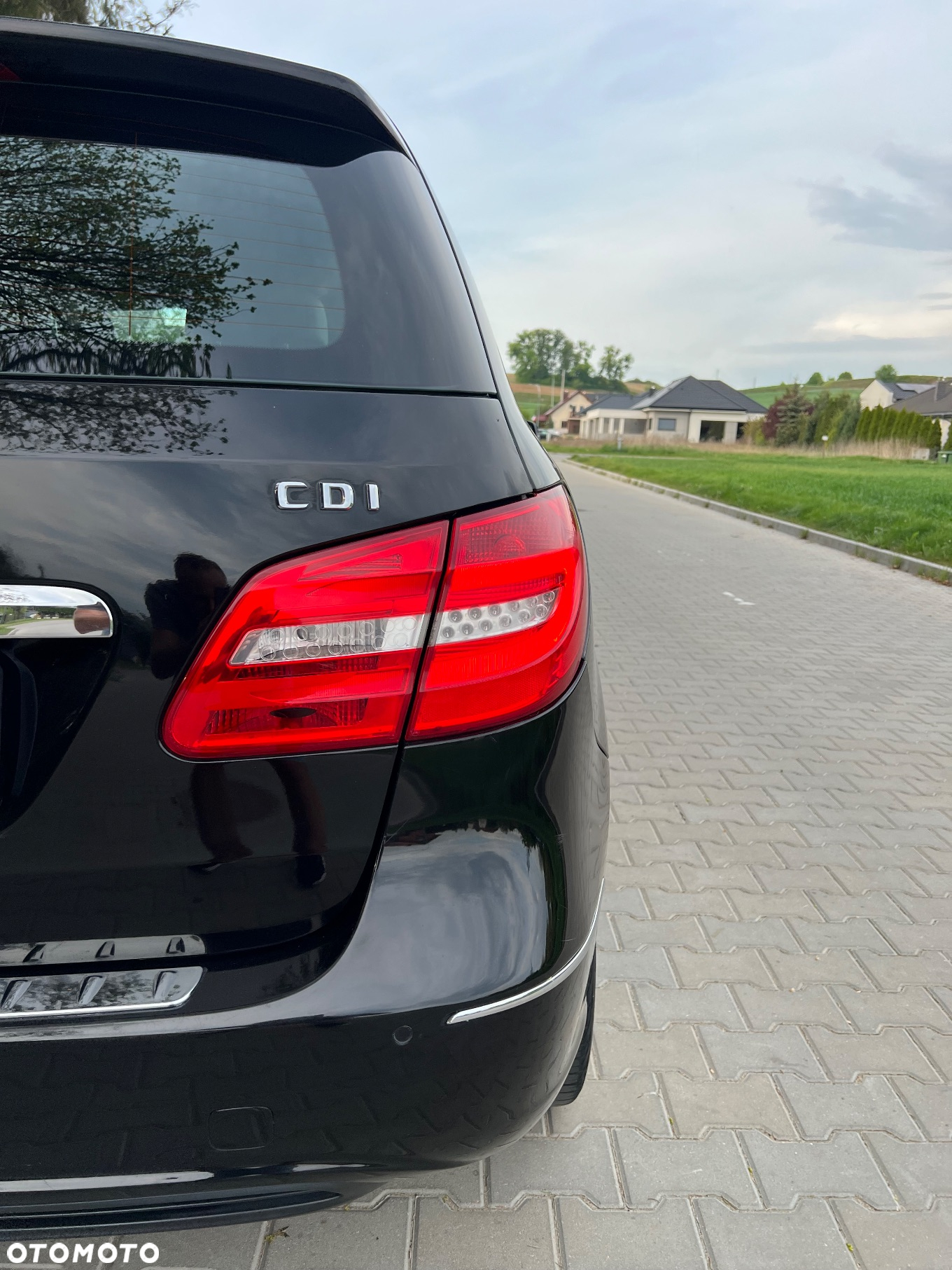 Mercedes-Benz Klasa B 180 CDI (BlueEFFICIENCY) 7G-DCT - 7