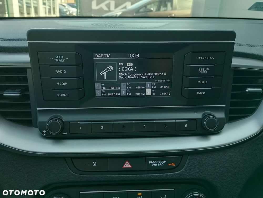 Kia Ceed 1.6 CRDi mHEV S - 11