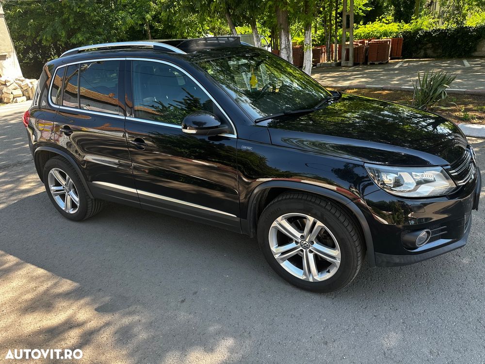 Volkswagen Tiguan 2.0 TDI SCR 4MOTION BlueMotion Technology DSG Lounge Track & Style - 4