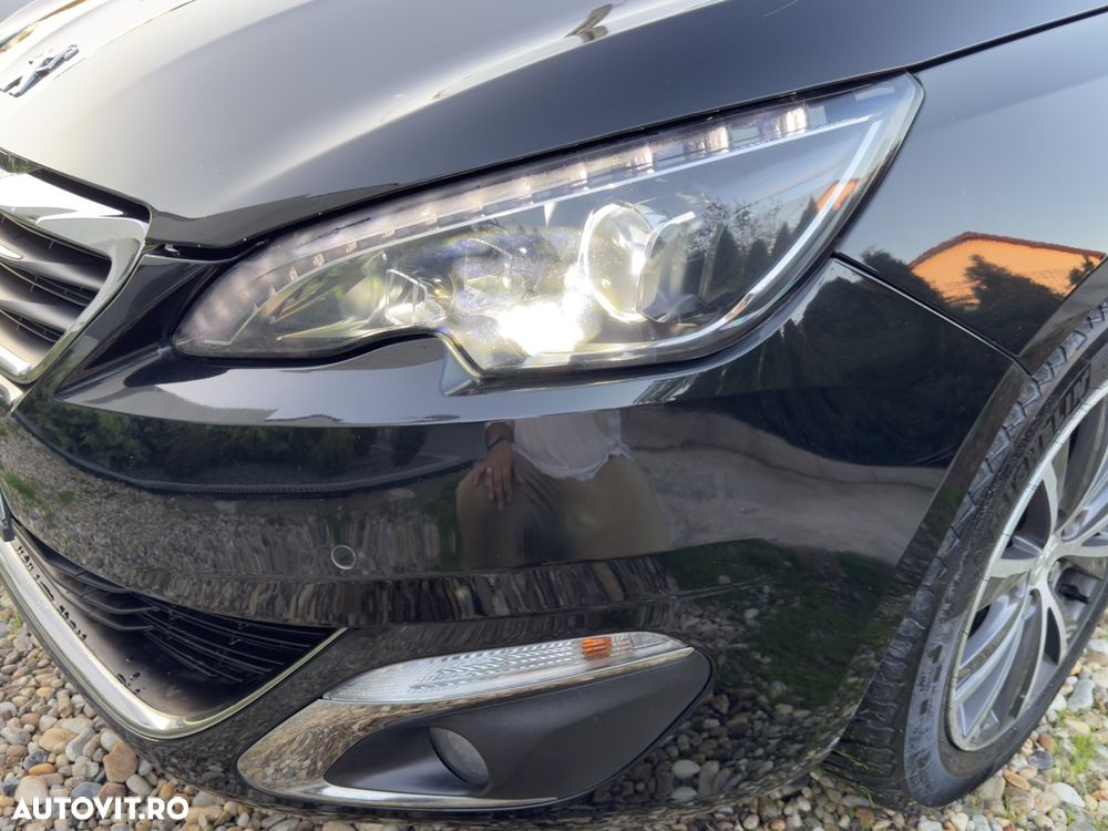 Peugeot 308 130 e-THP Stop & Start Allure - 26