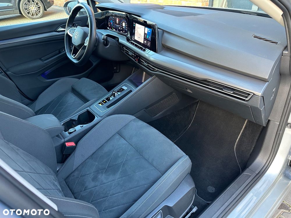 Volkswagen Golf - 34