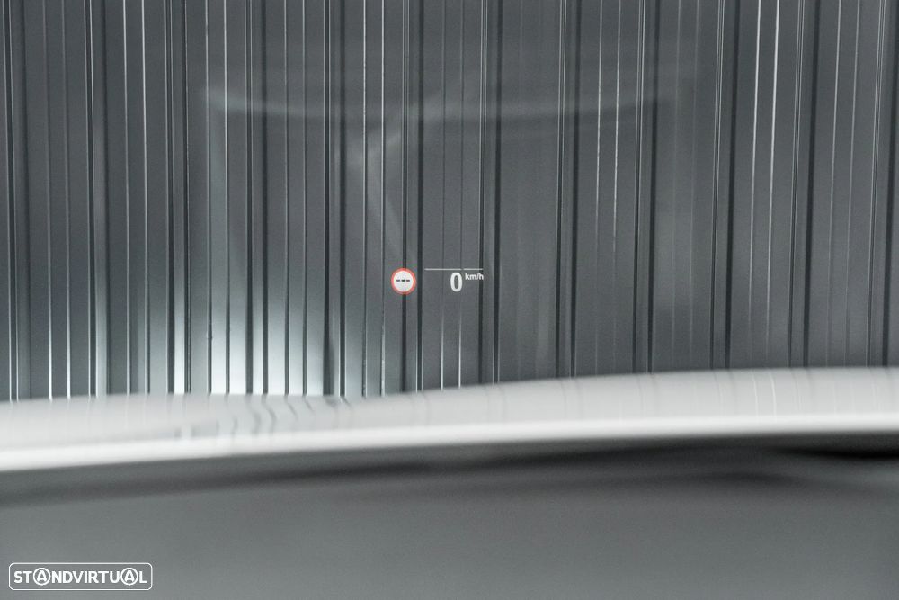 BMW 530 e Pack Desportivo M - 13