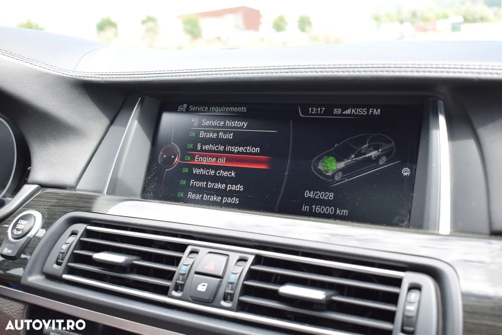 BMW Seria 5 520d Aut. Luxury Line - 12