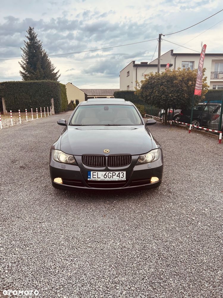BMW Seria 3 330i - 2
