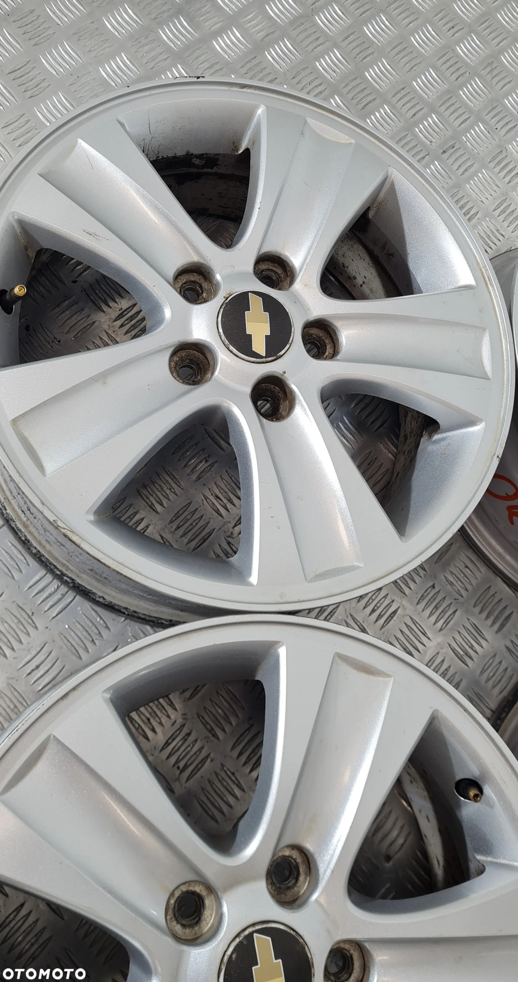 Chevrolet Captiva Felgi Aluminiowe 16 - 3