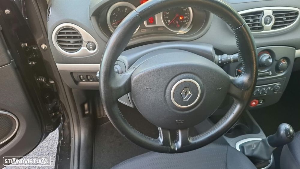 Renault Clio 1.2 16V Dynamique - 15