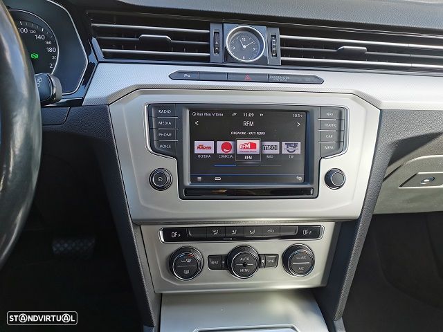 VW Passat Variant 2.0 TDi DSG (BlueMotion ) Comfortline - 11