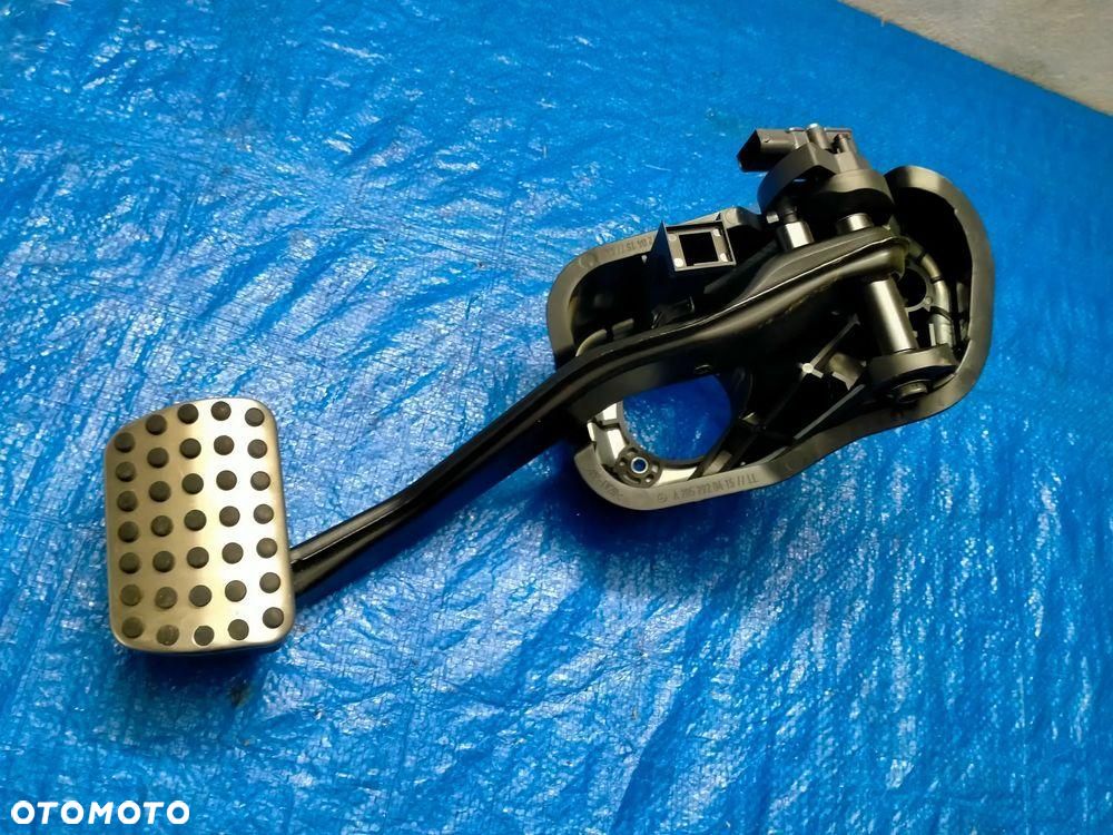 Mercedes W213 Lift AMG Pedał Hamulca A2052920415 - 1