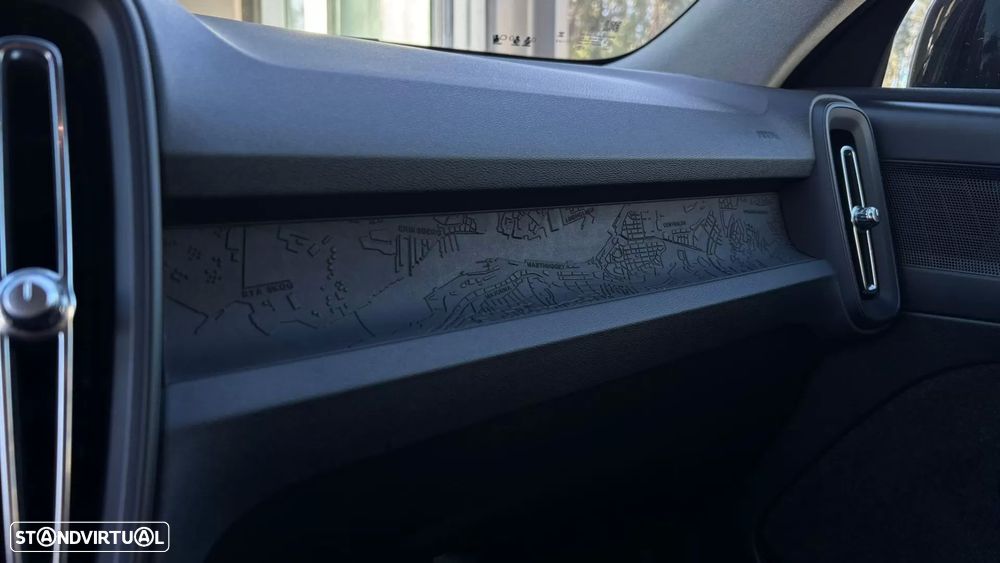 Volvo XC 40 1.5 T2 Essential - 24