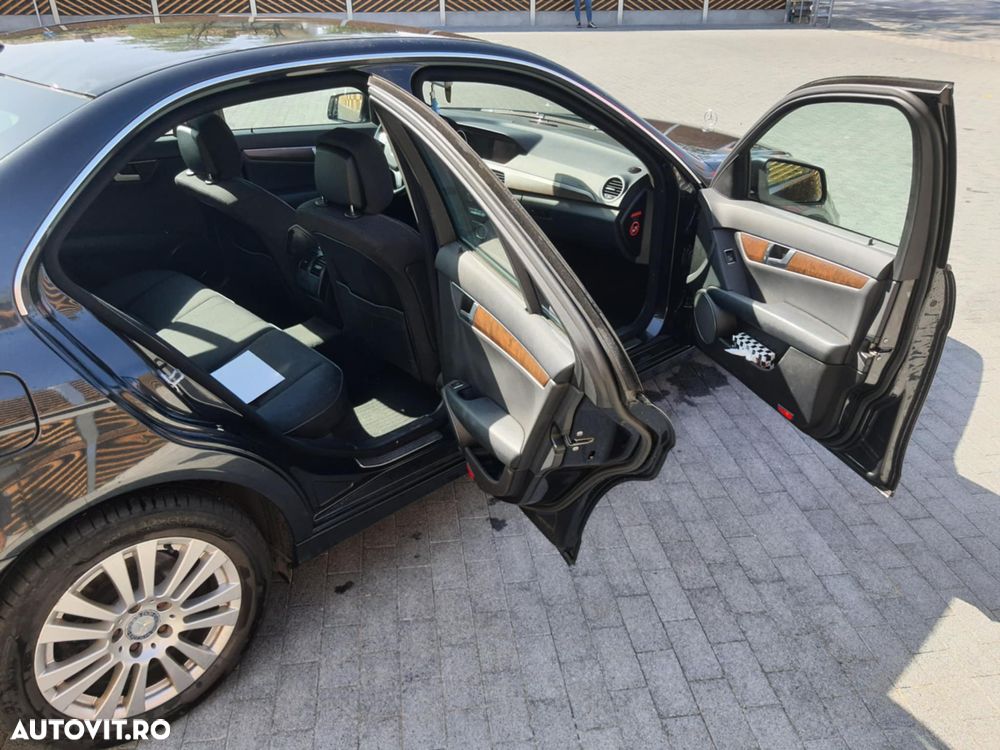 Mercedes-Benz C - 13