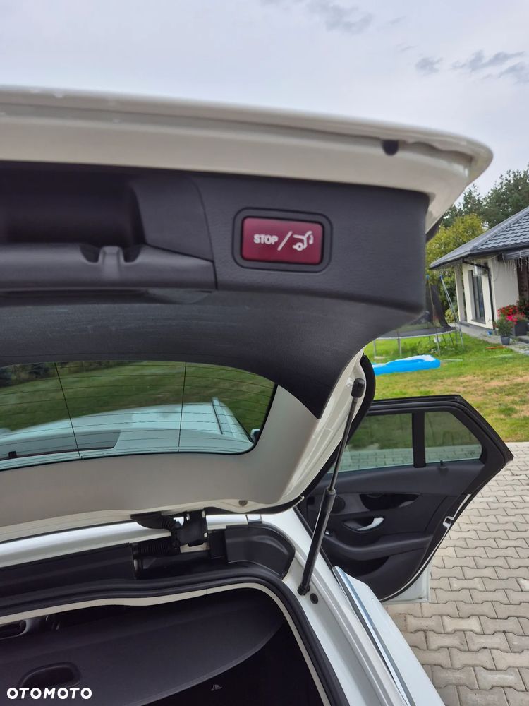 Mercedes-Benz Klasa C 200 AMG Line - 19