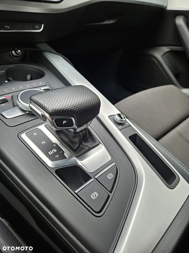 Audi A4 Avant 40 TDI S Line S tronic - 26