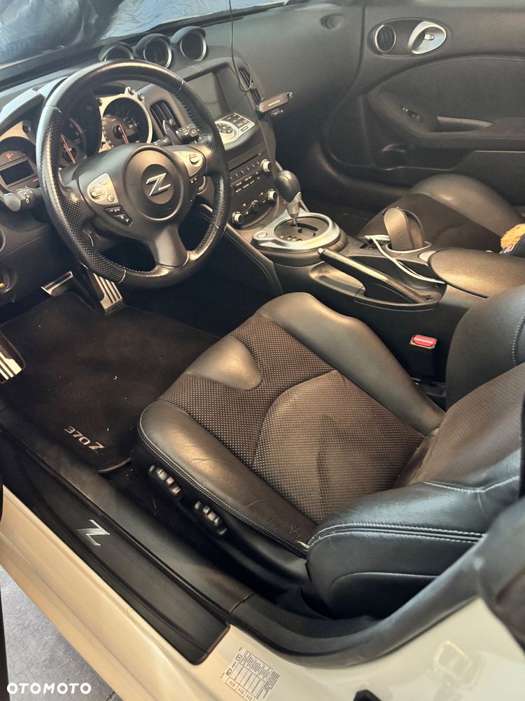 Nissan 370 Z 3.7 V6 Platinum - 10