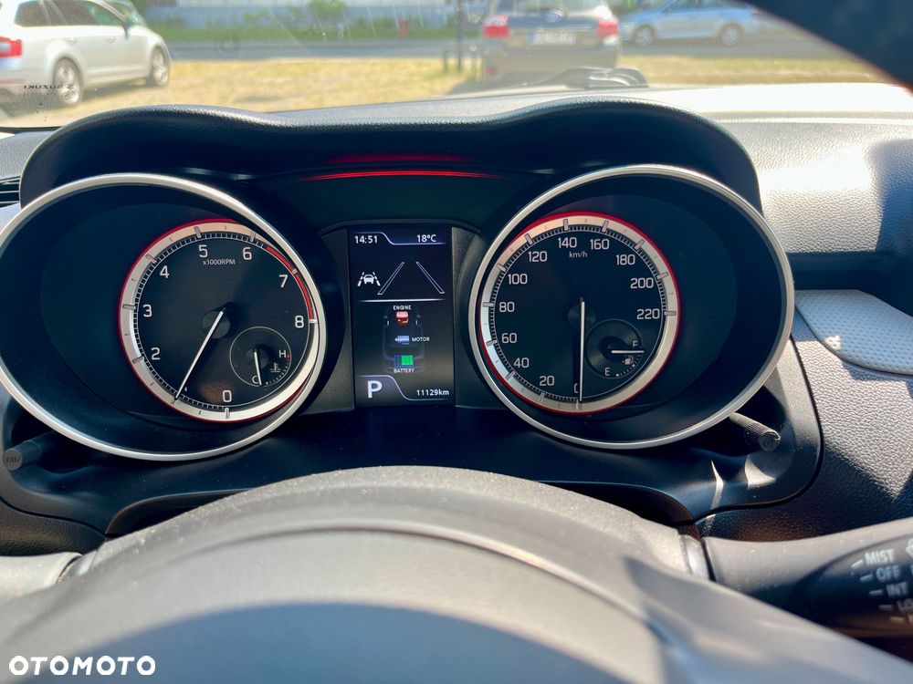 Suzuki Swift 1.2 Dualjet SHVS Premium CVT - 16