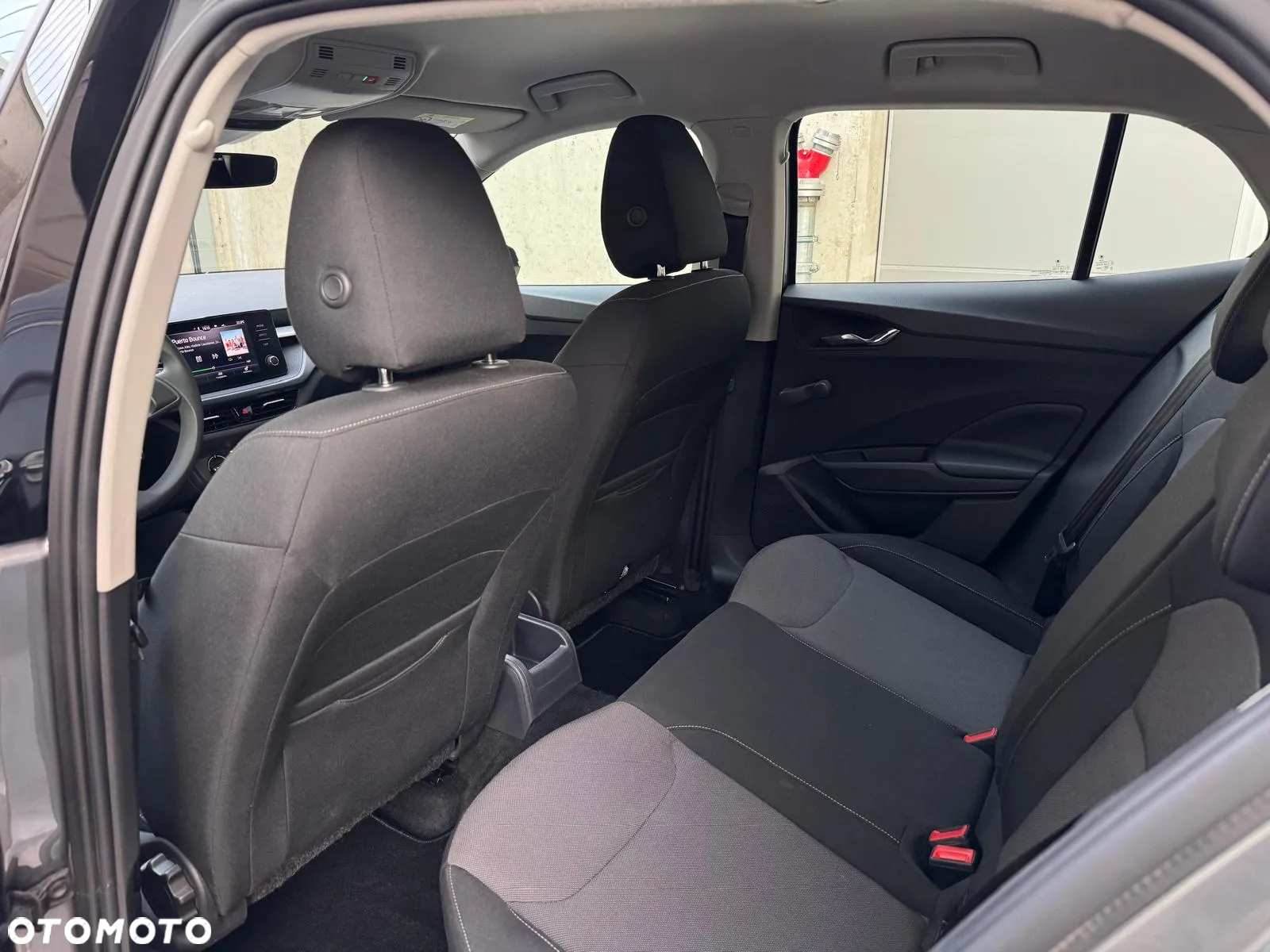 Skoda Fabia 1.0 Ambition - 11