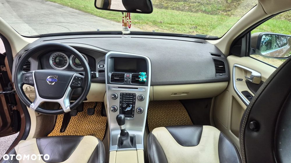 Volvo XC 60 D3 AWD Summum - 10