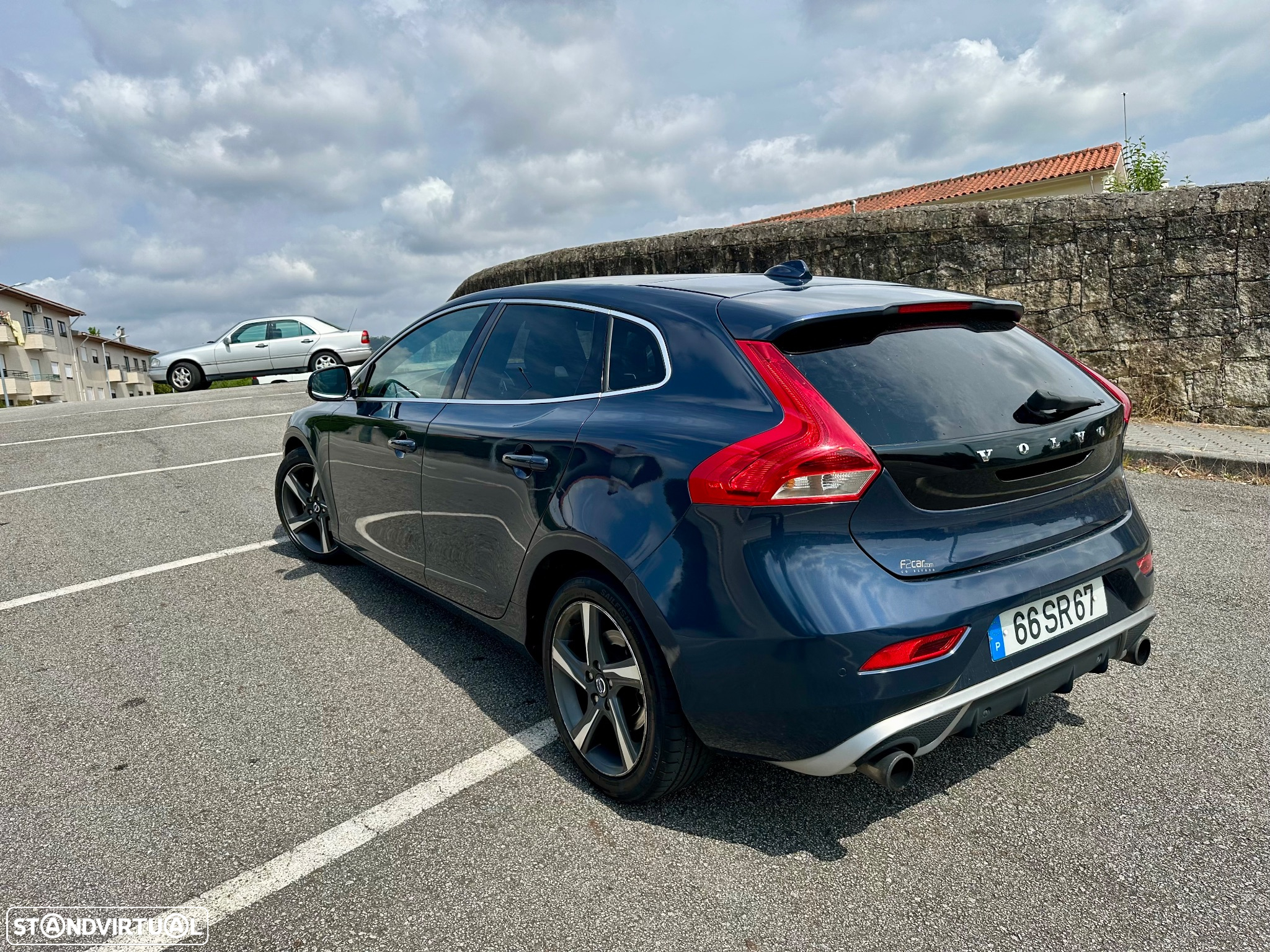 Volvo V40 1.6 D2 R-Design - 4