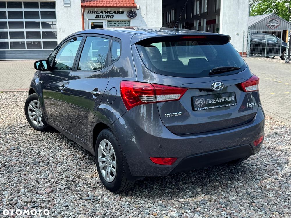 Hyundai ix20 - 11