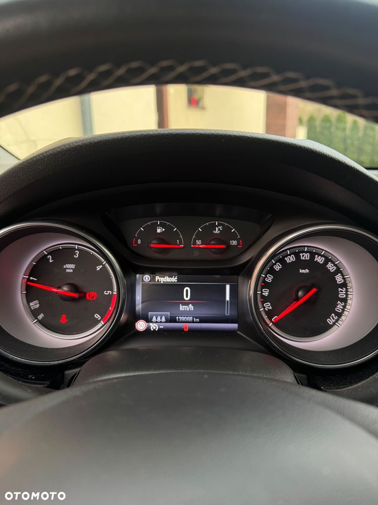 Opel Astra 1.6 CDTI Elite S&S - 11