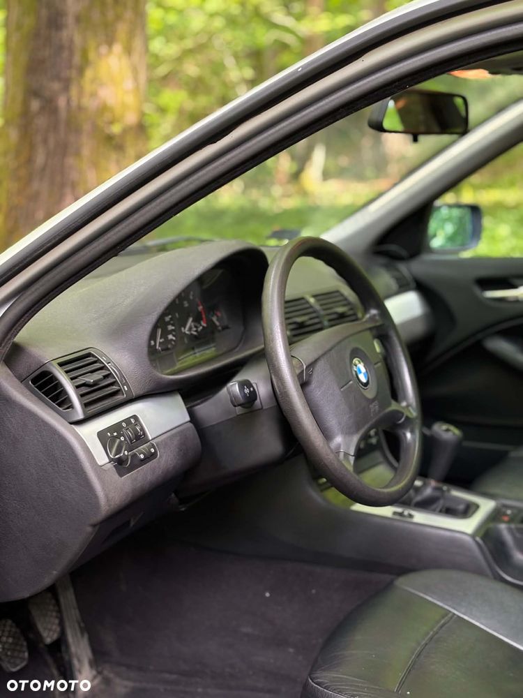 BMW Seria 3 320d - 4