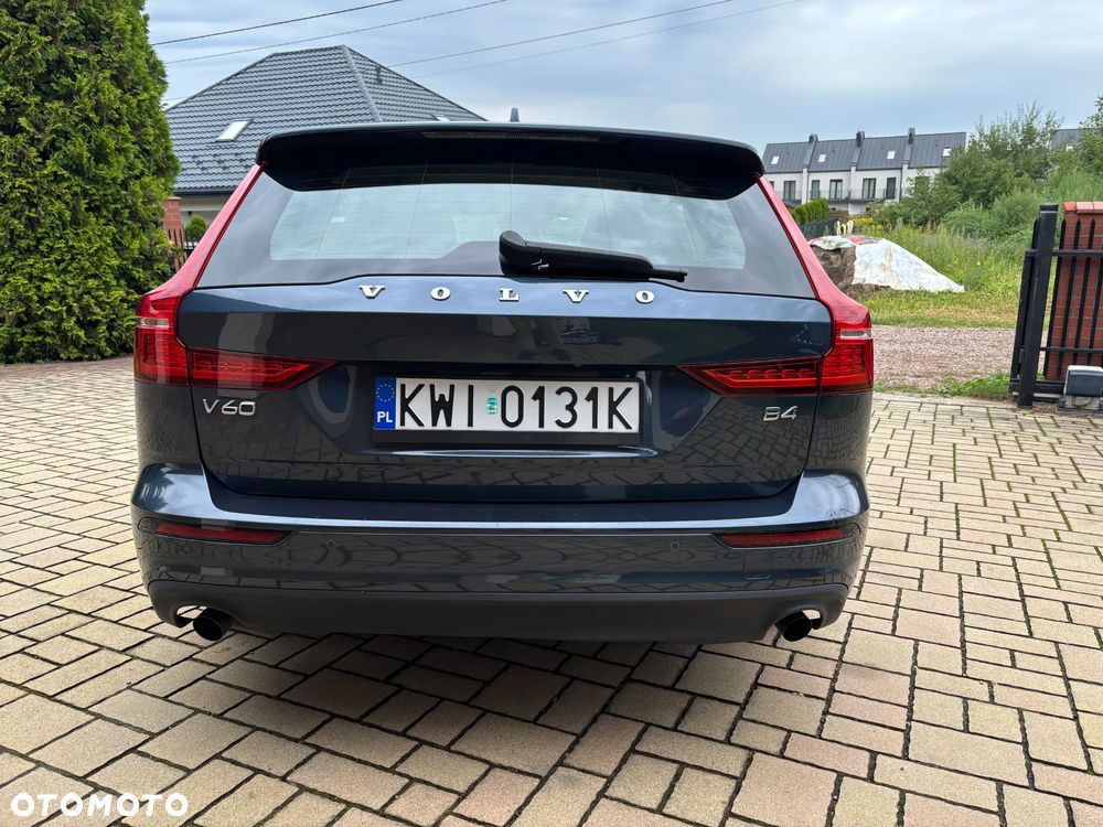 Volvo V60 B4 D Momentum - 8