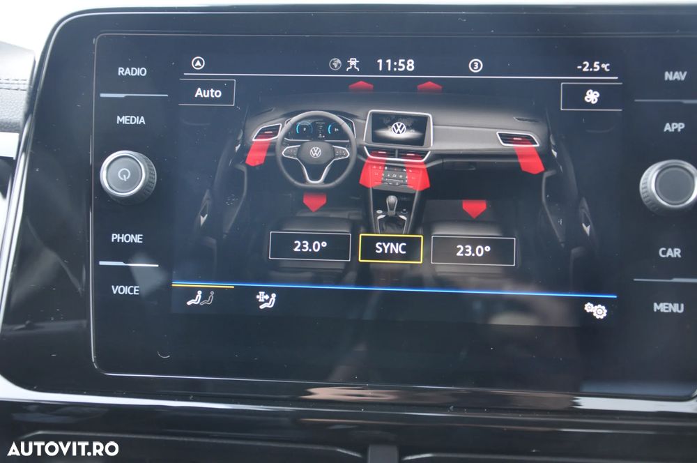 Volkswagen T-Roc - 22