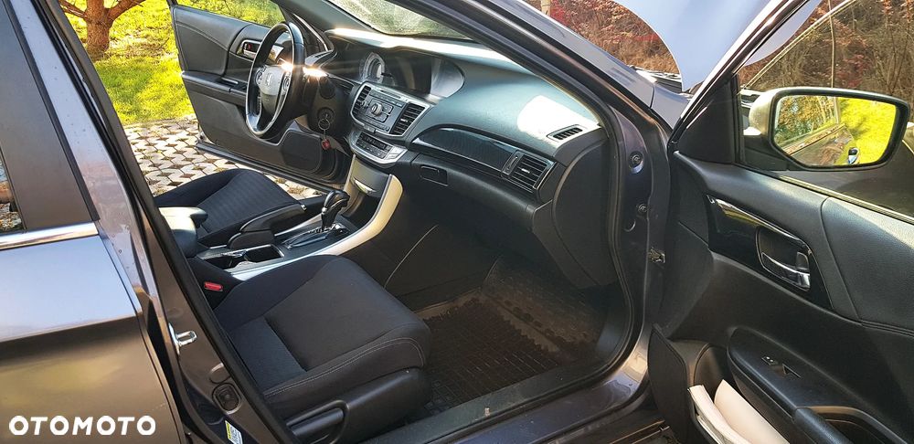 Honda Accord - 17