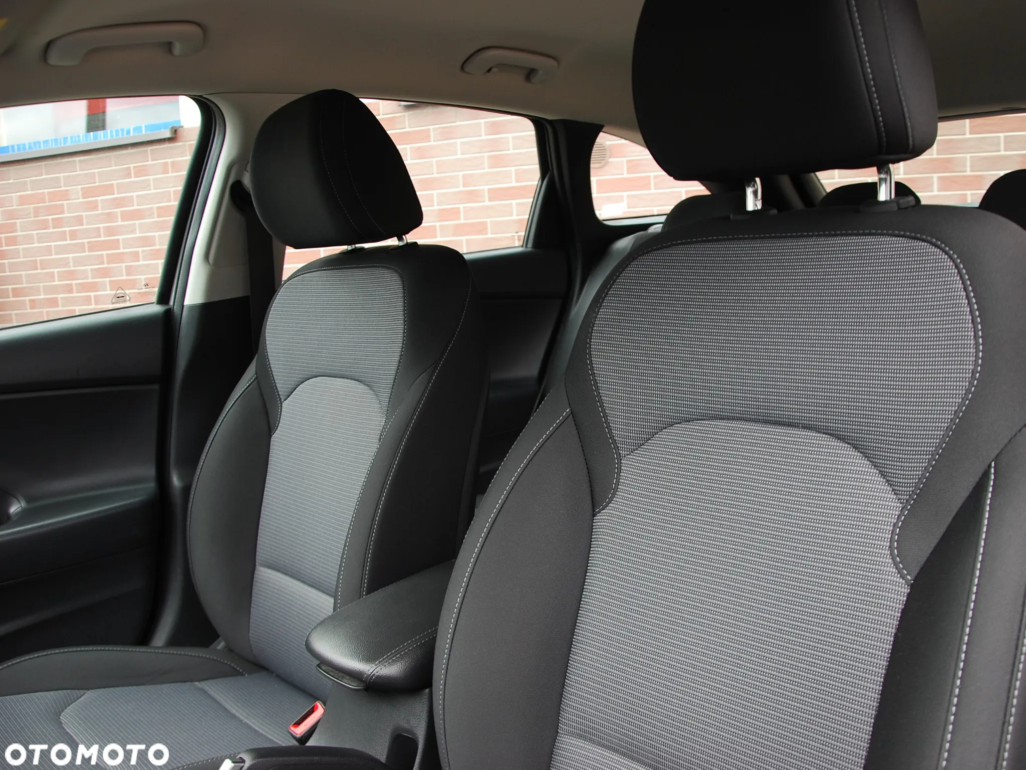 Hyundai i30 1.5 DPI Modern - 33