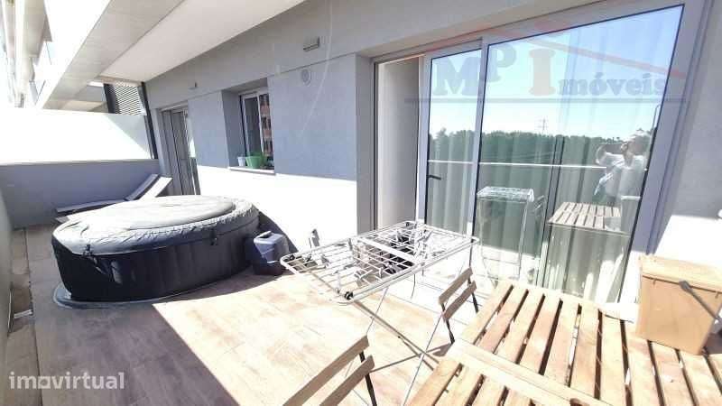 Excelente T1 c/box e com terraço - Grande imagem: 4/12
