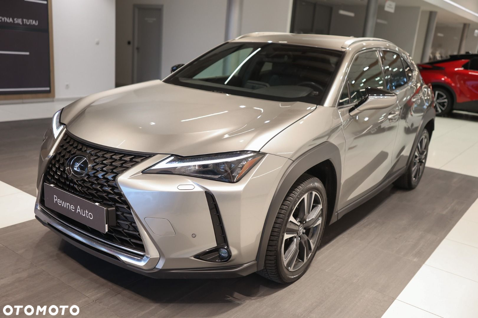 Lexus UX - 10
