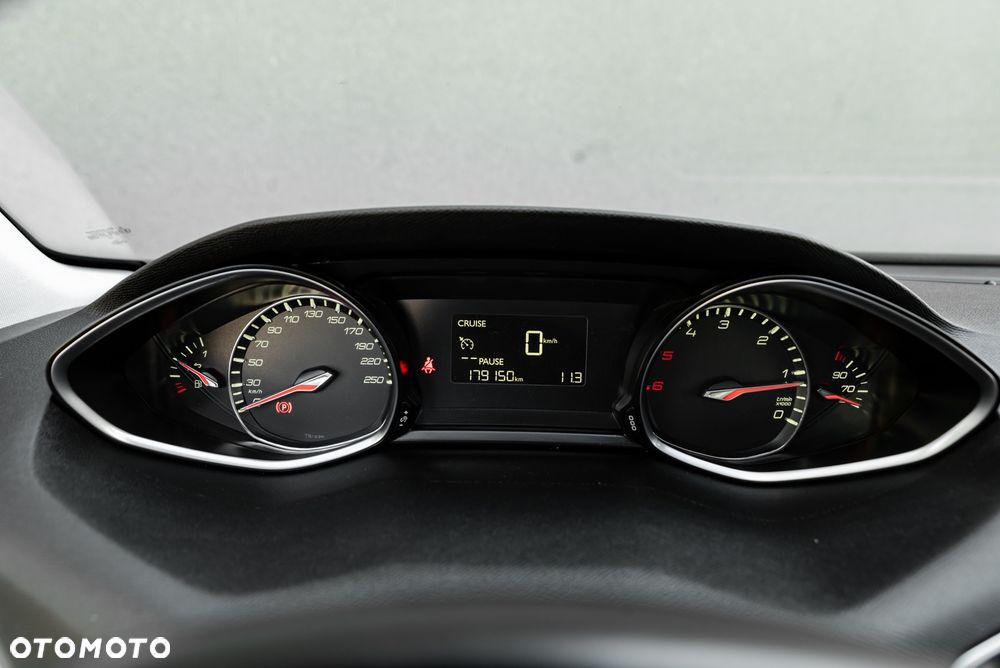 Peugeot 308 HDi FAP 150 Allure - 27