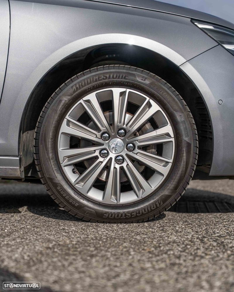 Peugeot 308 PureTech 130 EAT8 Active Pack - 31