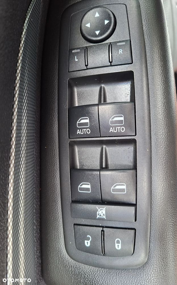 Dodge Durango - 32