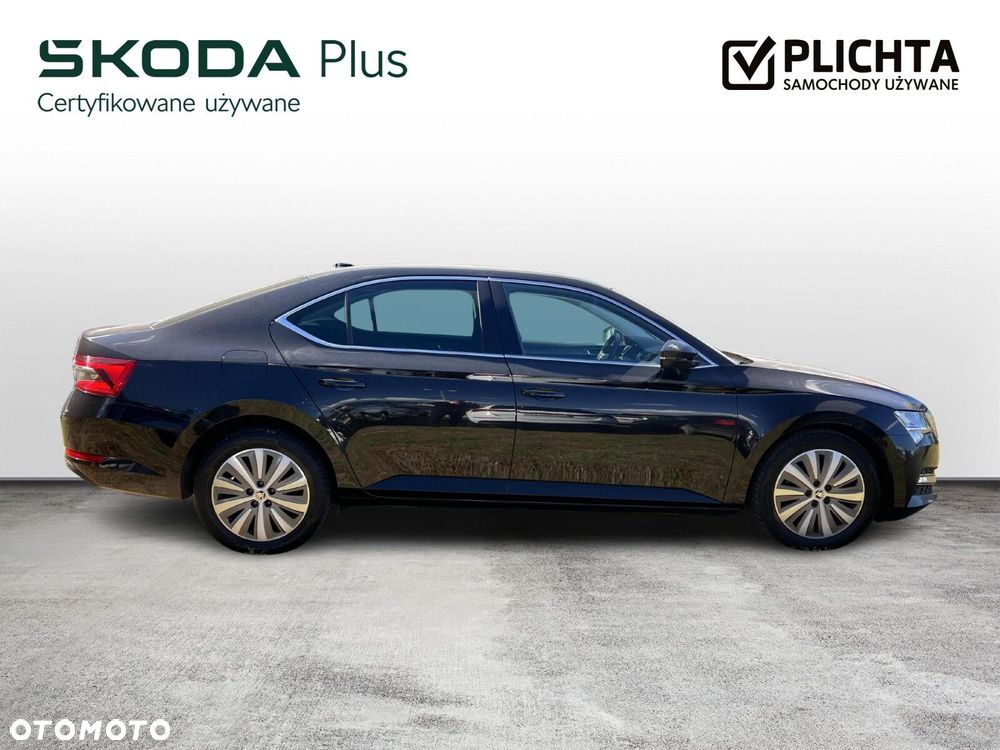 Skoda Superb 2.0 TDI SCR Style DSG - 6