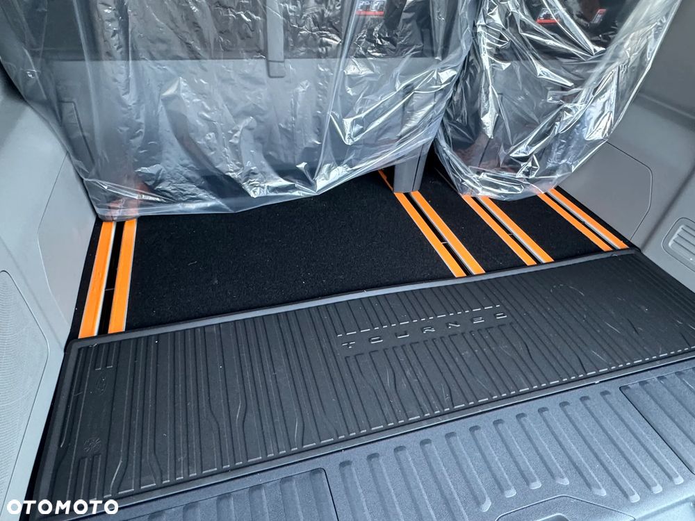 Ford Tourneo Custom 2.0 EcoBlue 320 L2 Titanium - 13