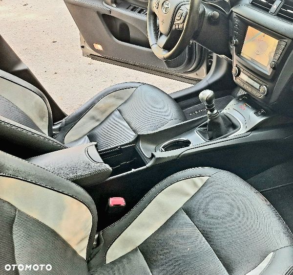 Toyota Avensis 2.0 D-4D Active Business - 14
