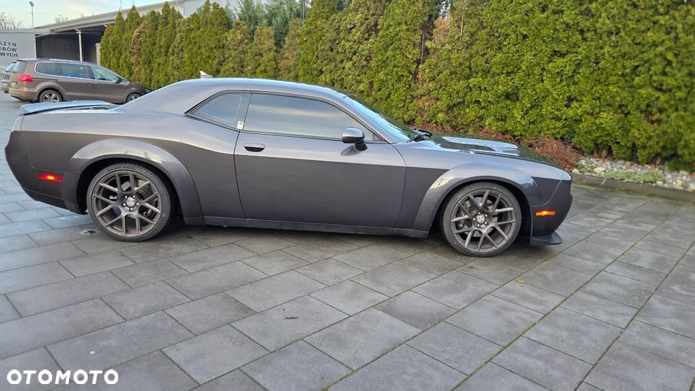 Dodge Challenger Automatik R/T Plus Scat Pack - 18