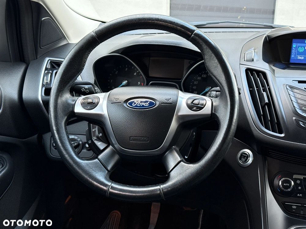 Ford Kuga - 31