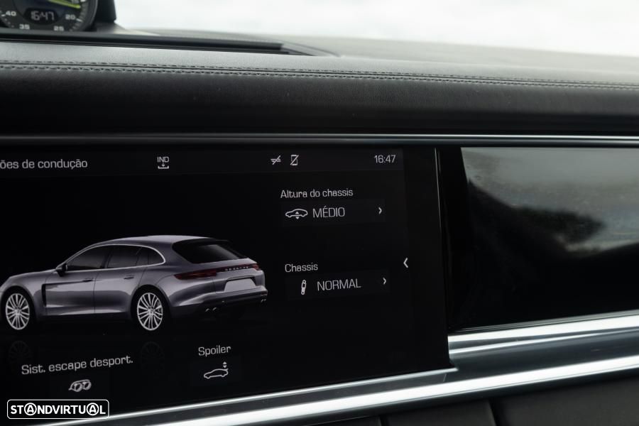 Porsche Panamera Sport Turismo 4 E-Hybrid - 43